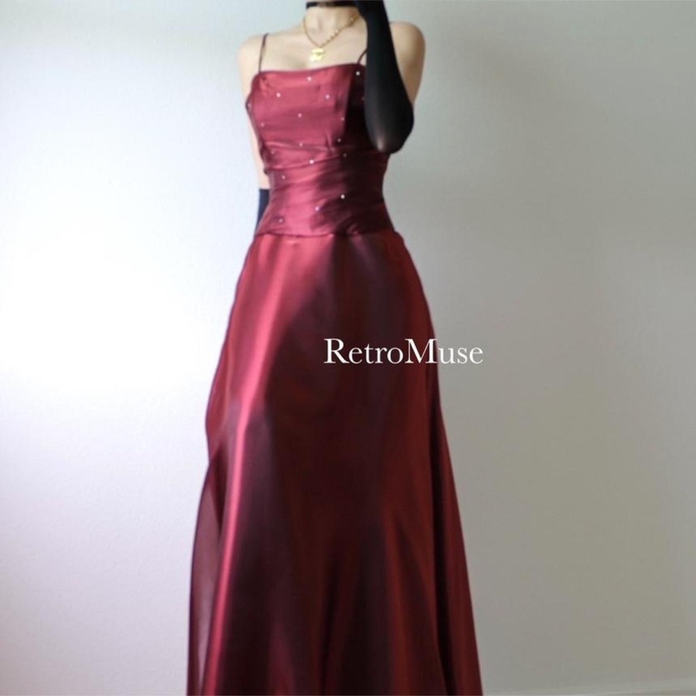 Deep Red Prom Dress - Picture 3 of 17